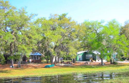 Lakefront Weekend Getaway with a Private Dock near the Ocala National Forest, Florida - Foto 19