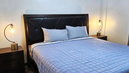 2 Bedroom, Washer-Dryer, Sleeps 6, lower, No Kitchen - Foto 4