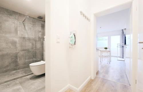 Tolstov Apartments - Studio Apartment with Balcony - 25 Min Messe DUS - Photo 12