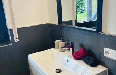 Modernes Apartment "Rebennah" Küche, Top Anbindung für Urlaub & Beruf - Photo 34