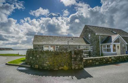 Efail Penrhyn - Foto 1