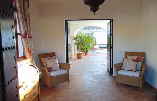 CASA MICHAEL - El Paraiso, Marbella - Photo 26