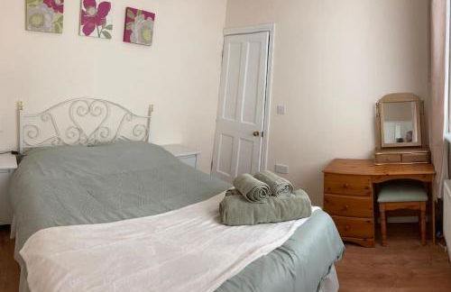 Challoner House - sleeps 5 - Photo 4