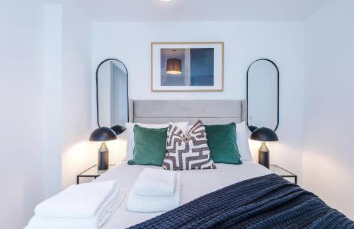 Modern 2BR Apartment w Secure Parking Salford - Foto 26