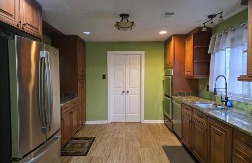 6BR in Suburban area close to Freeway and Galeria - Foto 63