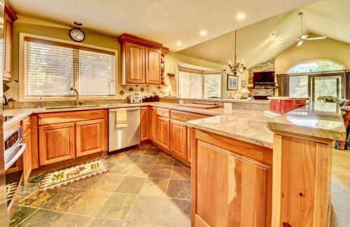 F8 Luxurious Mt Washington Hotel golf course home Wifi cable air conditioning - Foto 7