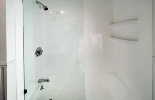 The Return to Woods - Newly Designed & Renovated - Foto 28