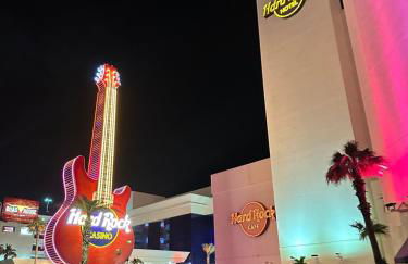 Feels like HOME escape, 1/2 Mile to beach - Foto 14