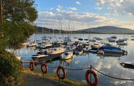 Domek z widokiem na jezioro Rożnowskie - Foto 24
