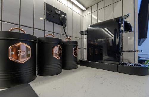 Paradise Boutique Deluxe - Leeds City Center - Steps to Ivy Asia - Foto 65