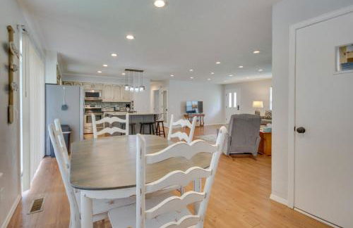 Yard and 15 Boat Slip Waterfront Grove Getaway - Foto 5