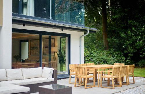 Arden House - Luxury Home with Hot Tub - Games Room - Fire Pit - Photo 20