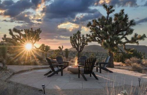 Skyline Ridge- Modern Residence w Sprawling Views - Foto 7