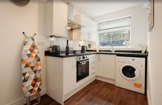 St Georges Court Yard - Photo 7