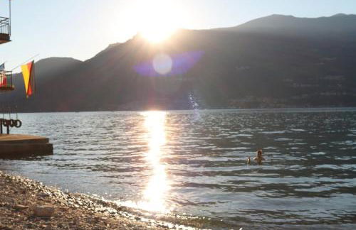 Bellano Cottage - With Private Garden and Garage - Foto 48