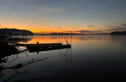 LAKE Views-Dock-FISH-Jacuzzi-Boat Rental service - Foto 1