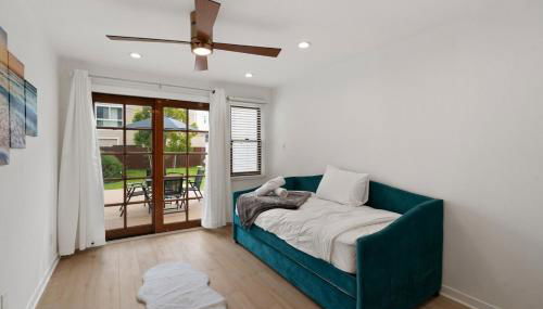 Spacious 4BR House with Large Yard and Parking Beverly Hills Adj - Foto 3