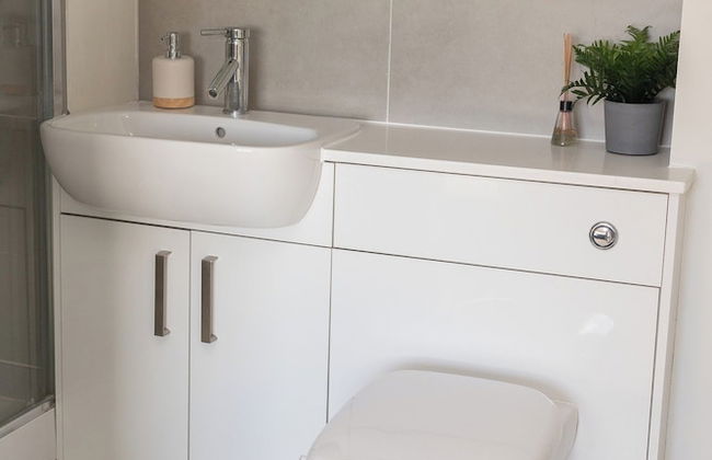 Stylish 2BR Apartment, Town Centre, Free Parking - Foto 15