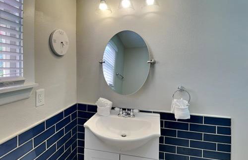 Yellow Belle on Avenue L - Foto 12