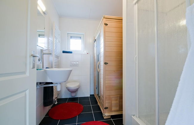 Cozy House near River - Photo 9