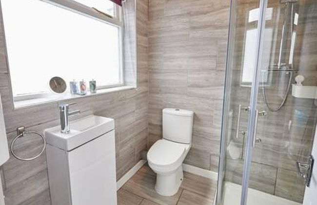 George House in Whitby - Photo 5