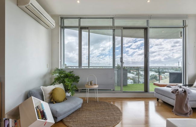 Stunning View 2-bed in Port Melbourne w/ Parking - Foto 14