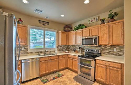 Luxe Anthem Home with Grilling Patio Near Hiking! - Photo 9