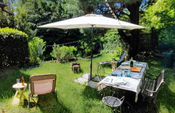 Chalet in the Woods House for 8 Persons and Large Garden - Foto 1