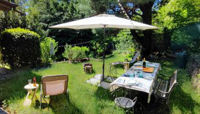 Chalet in the Woods House for 8 Persons and Large Garden - Foto 1, Garden