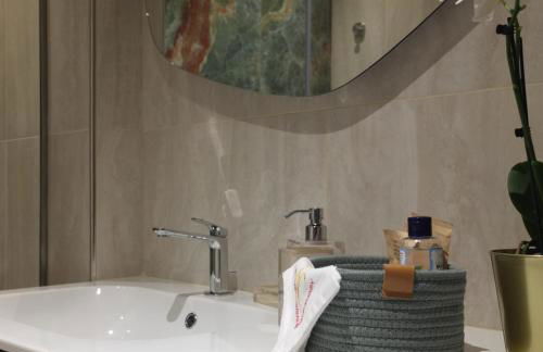 F&M House - Photo 15