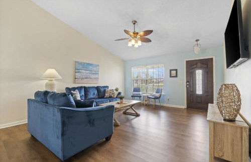 The Splash Pad Sleeps 13 w Pool Patio and Garage - Foto 16