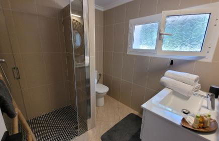 Casa Caledonia - Appartement dans villa avec jardin arboré et piscine à 500 M de la mer - Foto 14