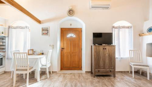 Alicia's Traditional Home In Paradisi - Foto 3