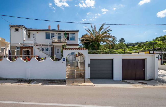 Apartment in Arbanija With Terrace - Foto 23