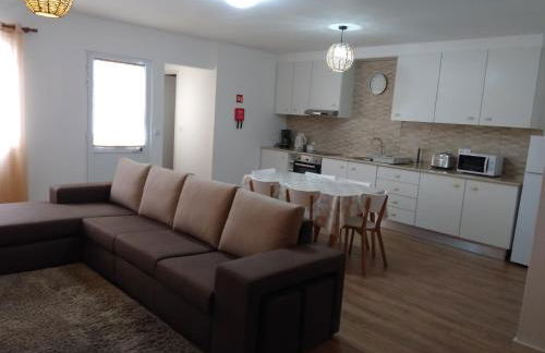 Sweet Dreams near Beaches - Photo 6