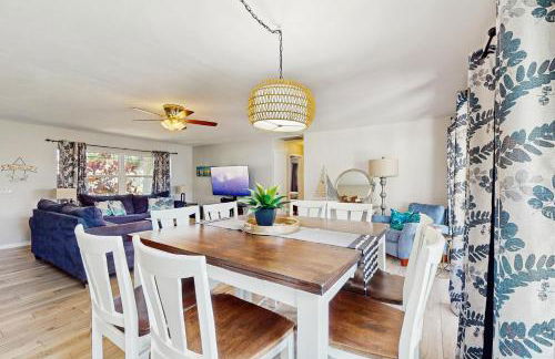 Relax in Retro - Photo 7