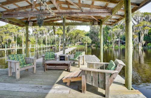 Pirate Cove Home in Welaka Dock and River Access! - Foto 26