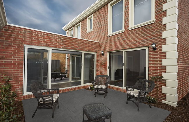 Mansi on Raymond - Photo 47