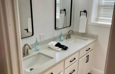 Springtime on the Lake Erie - 180 degree views and game arcade - Foto 26