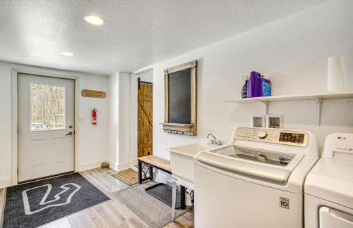 2 Mi to Road America Pet-Friendly Duplex! - Foto 24