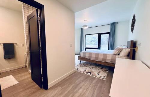 Oasis in the City - Calm 4BR Home with Gym & Sauna - Foto 3