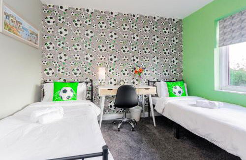 Stunning Place, close to Windsor & Heathrow & Private Parking - Foto 28