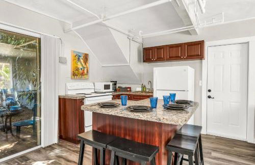 Birds of Paradise: Unwind in Nature's Embrace - Foto 50