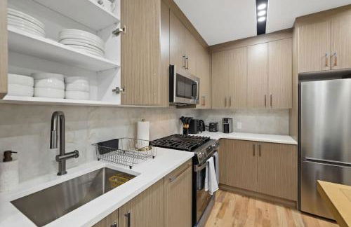 Luxury Brand New 3BED Gem 20 Minutes to NYC - Photo 5