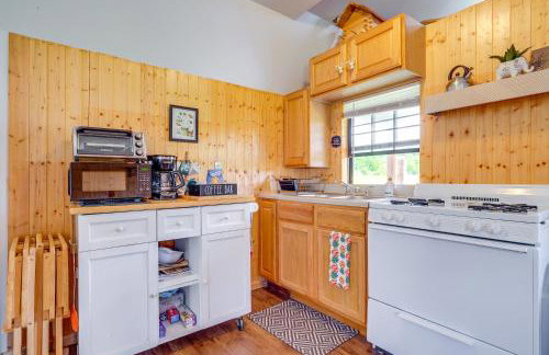 9 Mi to Lake Michigan Secluded Cabin Getaway - Foto 13