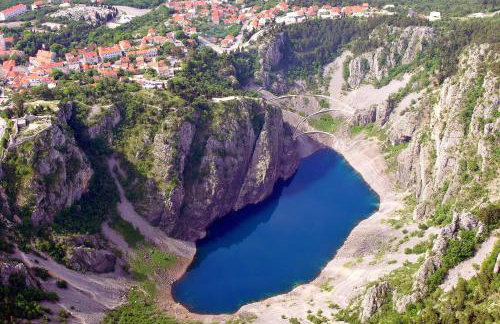 Villa Anja is a 4 bedroom villa with a 32 sqm heated pool near Imotski - Foto 47