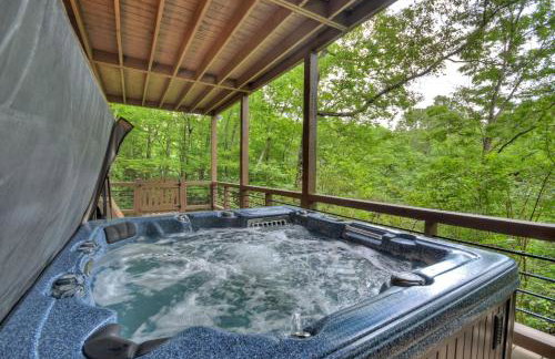 A Little Bit of Heaven Swim in the creek soak in the hot tub and relax in comfort - Foto 2