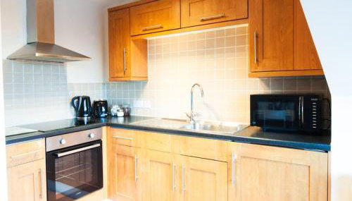 Caribou Suite-Bright & Spacious 2-Bed, Gated Parking, Close to City & Hospital - Foto 5