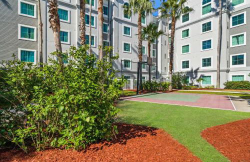 Disney Epic 1st Floor Shuttle - Foto 107