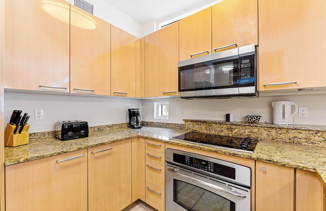 Crescent Condos by Beachside Management - Foto 101